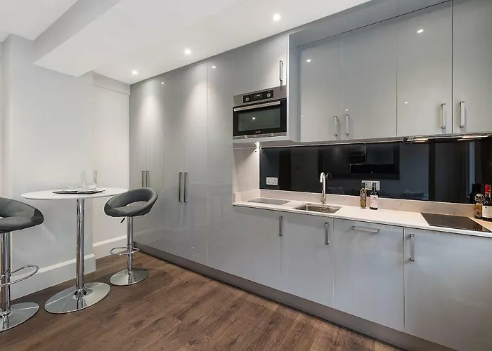 Beautiful Chelsea Apartment In Fashion District